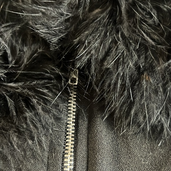 Pants Store Feather Trim Cropped Tube Top Size Small - Picture 4 of 7